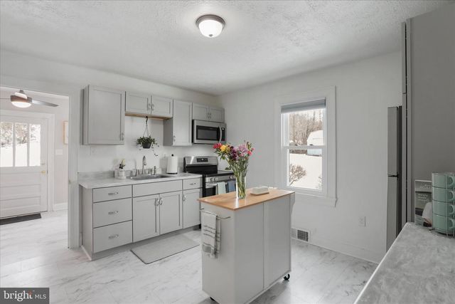 2519 HOCKMAN AVE, Winchester, VA 22601