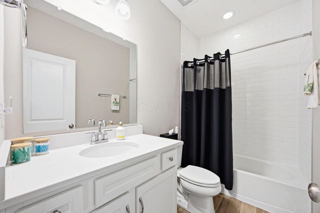 3132 Mckinney Road, Grove City, OH 43123