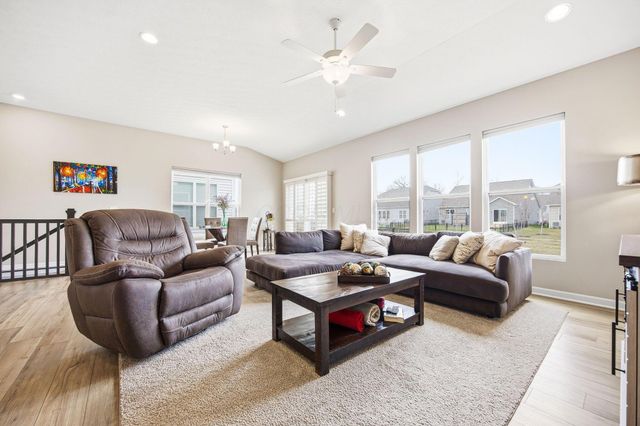 3132 Mckinney Road, Grove City, OH 43123