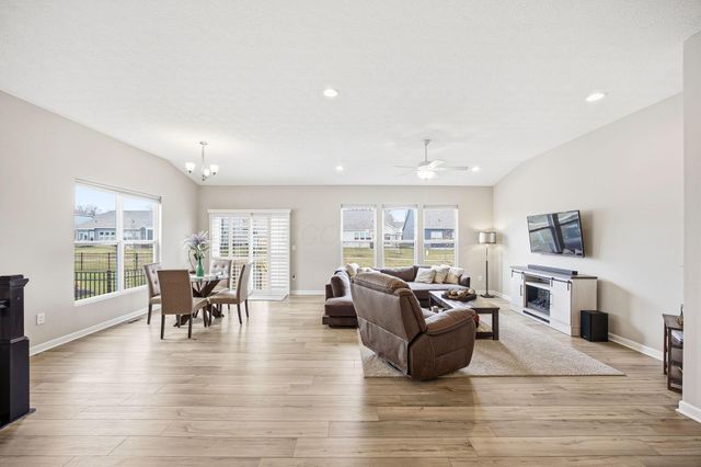 3132 Mckinney Road, Grove City, OH 43123