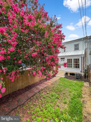 307 35TH ST NE, Washington, DC 20019