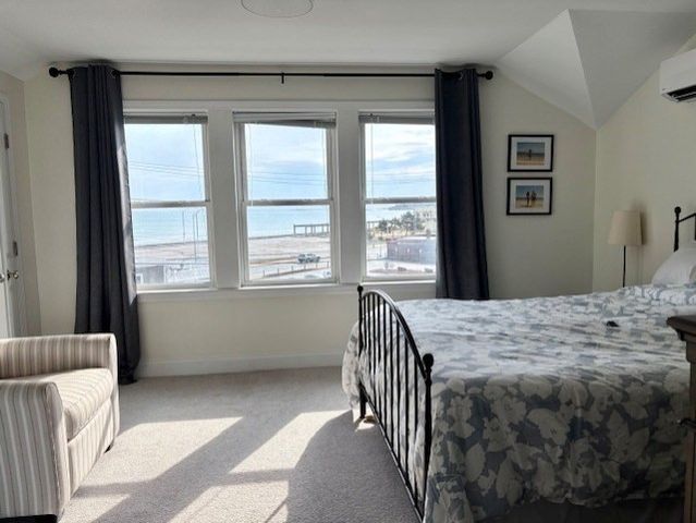 7 Bay St 10, Hull, MA 02045