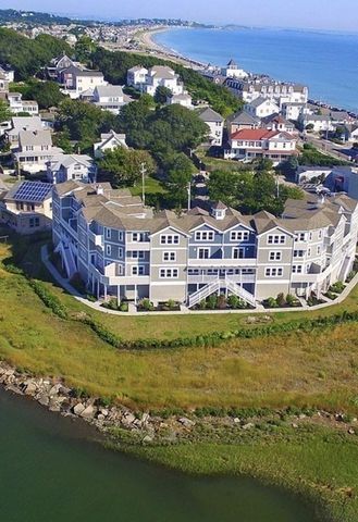 7 Bay St 10, Hull, MA 02045