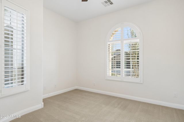 3722 E ZACHARY Drive, Phoenix, AZ 85050