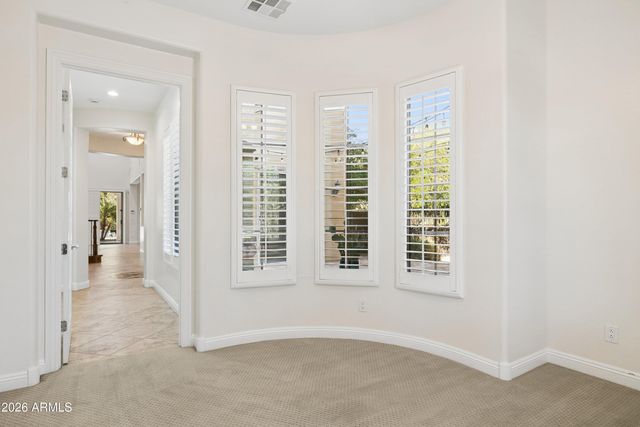 3722 E ZACHARY Drive, Phoenix, AZ 85050