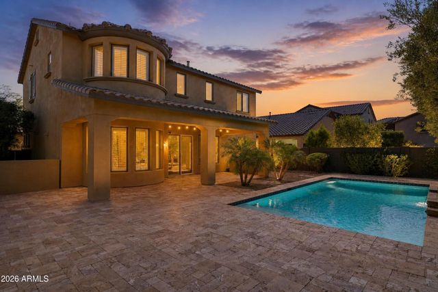 3722 E ZACHARY Drive, Phoenix, AZ 85050
