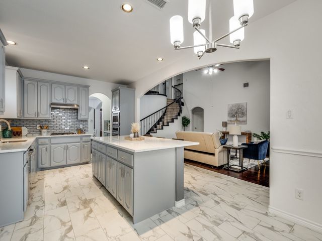 4719 Barn Owl Trail, Grand Prairie, TX 75052