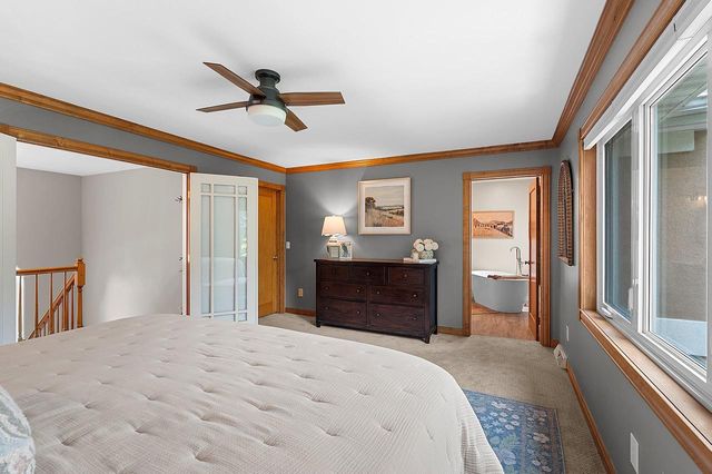 1111 HUNTINGTON WAY, Suamico, WI 54173