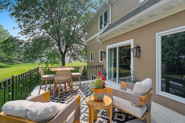 1111 HUNTINGTON WAY, Suamico, WI 54173