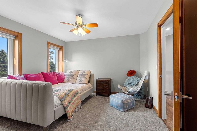 1111 HUNTINGTON WAY, Suamico, WI 54173