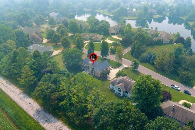 1111 HUNTINGTON WAY, Suamico, WI 54173