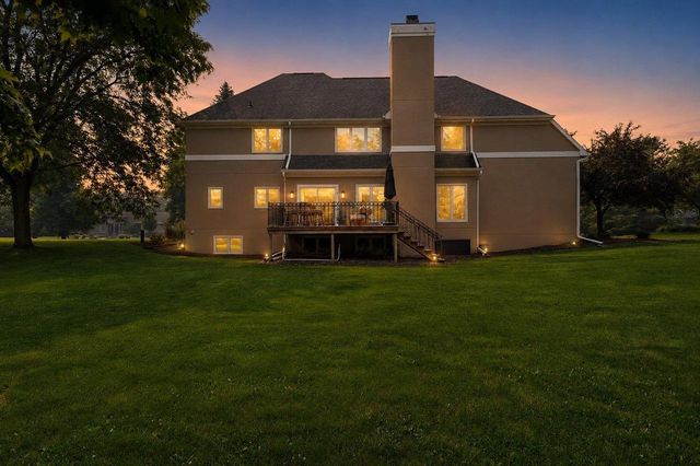 1111 HUNTINGTON WAY, Suamico, WI 54173