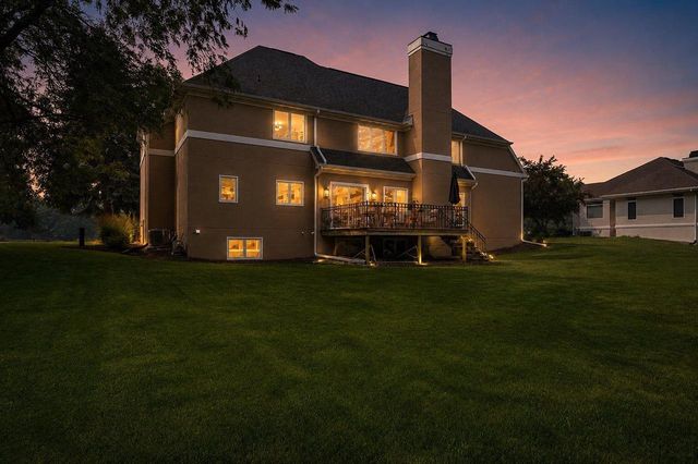 1111 HUNTINGTON WAY, Suamico, WI 54173