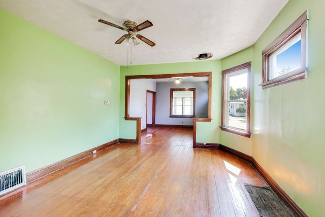 1926 S 9th Avenue, Maywood, IL 60153