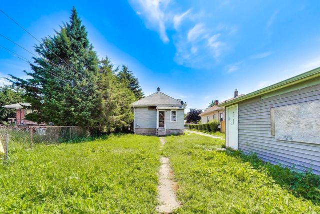 1926 S 9th Avenue, Maywood, IL 60153
