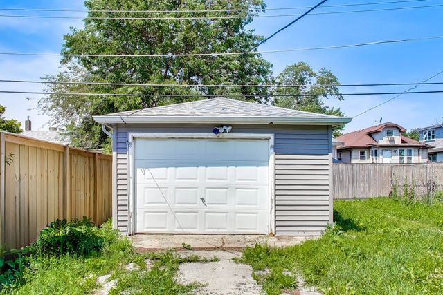 1926 S 9th Avenue, Maywood, IL 60153