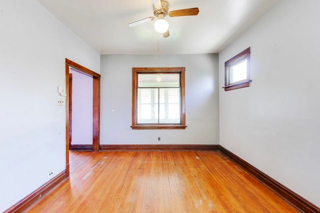1926 S 9th Avenue, Maywood, IL 60153