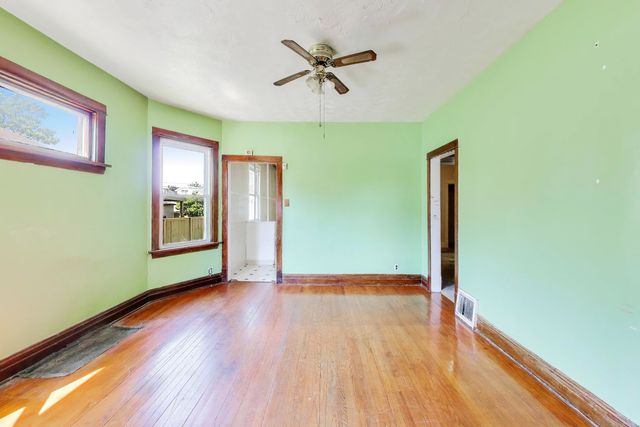 1926 S 9th Avenue, Maywood, IL 60153