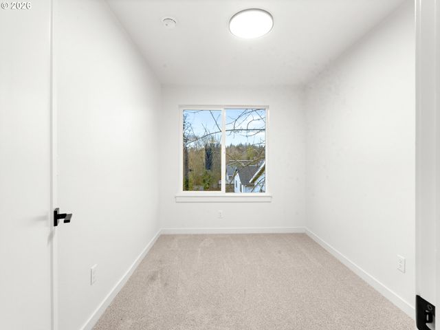 11067 Sw 61st Ave 5, Portland, OR 97219