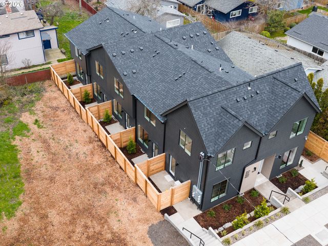 11067 Sw 61st Ave 5, Portland, OR 97219