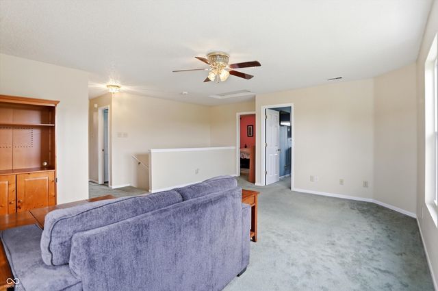 502 Streamside Drive, Greenfield, IN 46140