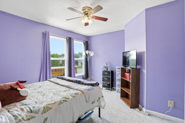 502 Streamside Drive, Greenfield, IN 46140
