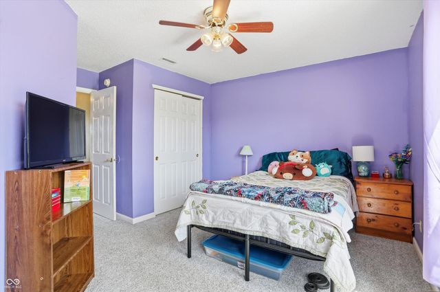 502 Streamside Drive, Greenfield, IN 46140