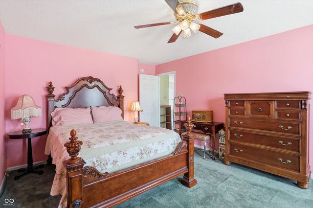 502 Streamside Drive, Greenfield, IN 46140