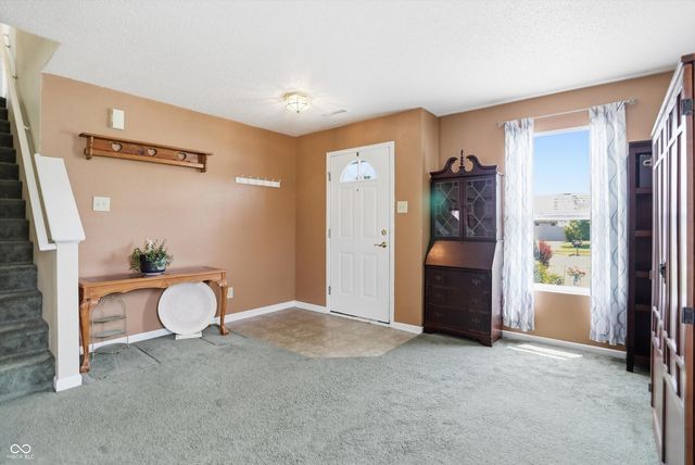 502 Streamside Drive, Greenfield, IN 46140