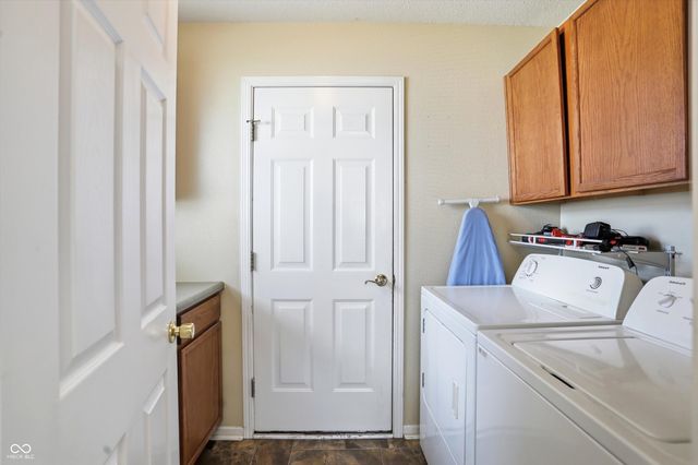 502 Streamside Drive, Greenfield, IN 46140