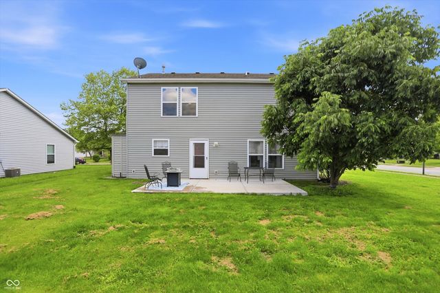 502 Streamside Drive, Greenfield, IN 46140