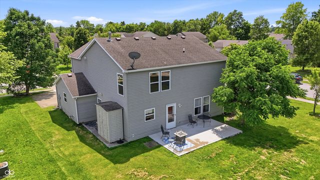 502 Streamside Drive, Greenfield, IN 46140