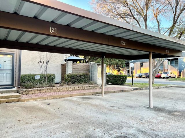 8365 Sands Point Drive 221, Houston, TX 77036