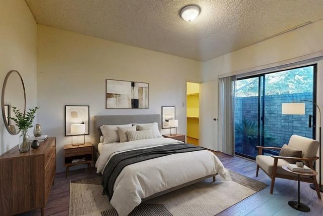 8365 Sands Point Drive 221, Houston, TX 77036