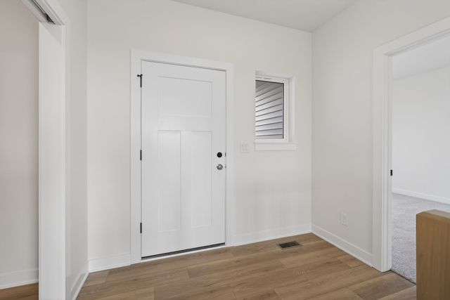 718 Plainside Avenue, Norwalk, IA 50211