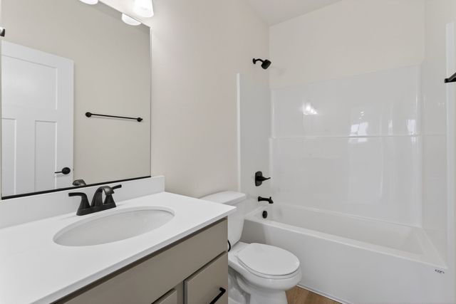 718 Plainside Avenue, Norwalk, IA 50211