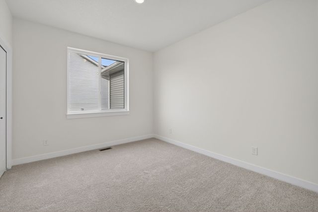 718 Plainside Avenue, Norwalk, IA 50211