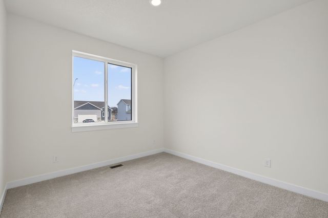 718 Plainside Avenue, Norwalk, IA 50211