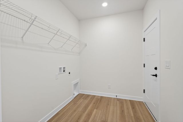 718 Plainside Avenue, Norwalk, IA 50211