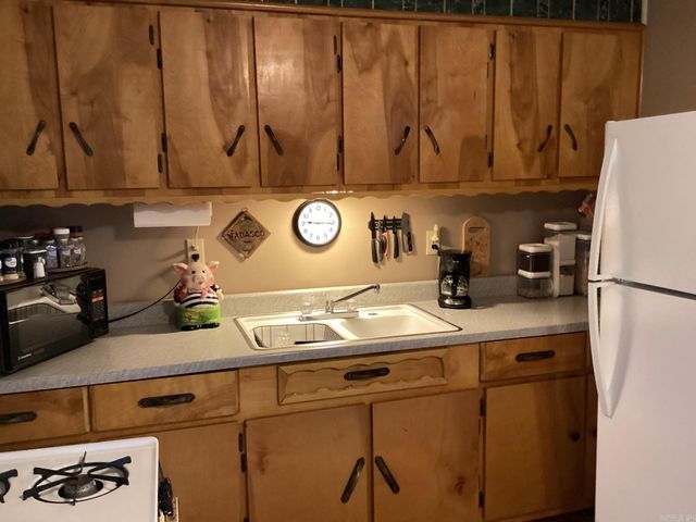 212 Hiawatha, Cherokee Village, AR 72529