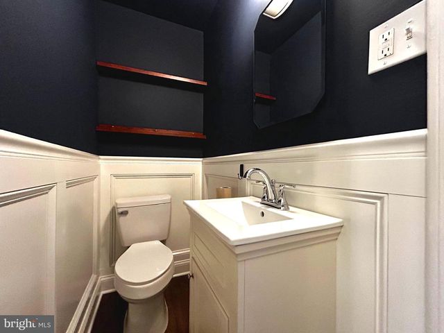 33 PARK VALLEI LN, Brookhaven, PA 19015