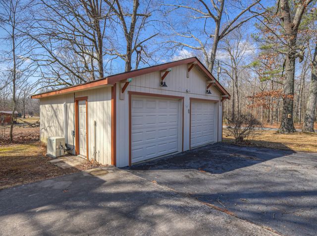 1700 Harton Blvd, Tullahoma, TN 37388