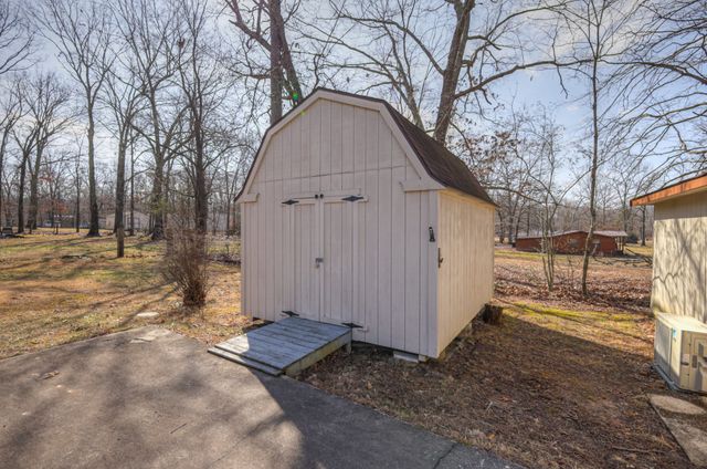 1700 Harton Blvd, Tullahoma, TN 37388