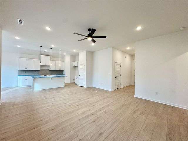 5905 SW Bear Creek Avenue, Bentonville, AR 72713