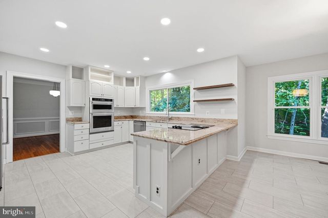 2 ENGLISH HILLS DR, Fredericksburg, VA 22406