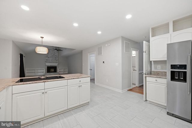 2 ENGLISH HILLS DR, Fredericksburg, VA 22406