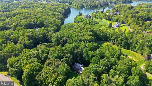 2 ENGLISH HILLS DR, Fredericksburg, VA 22406