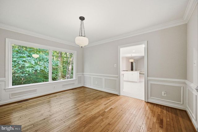 2 ENGLISH HILLS DR, Fredericksburg, VA 22406