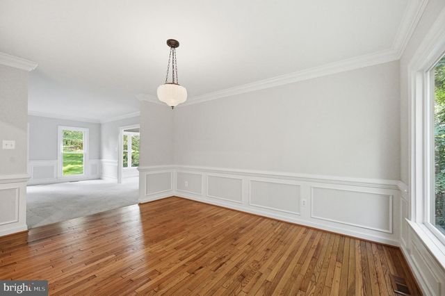 2 ENGLISH HILLS DR, Fredericksburg, VA 22406