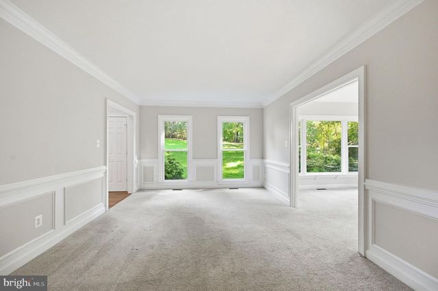 2 ENGLISH HILLS DR, Fredericksburg, VA 22406